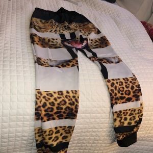 Patterned Lion Full length Pants